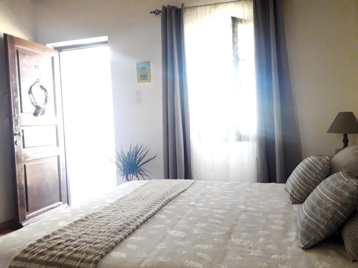 Cochili Rooms & Apartments アゾリムノス エクステリア 写真